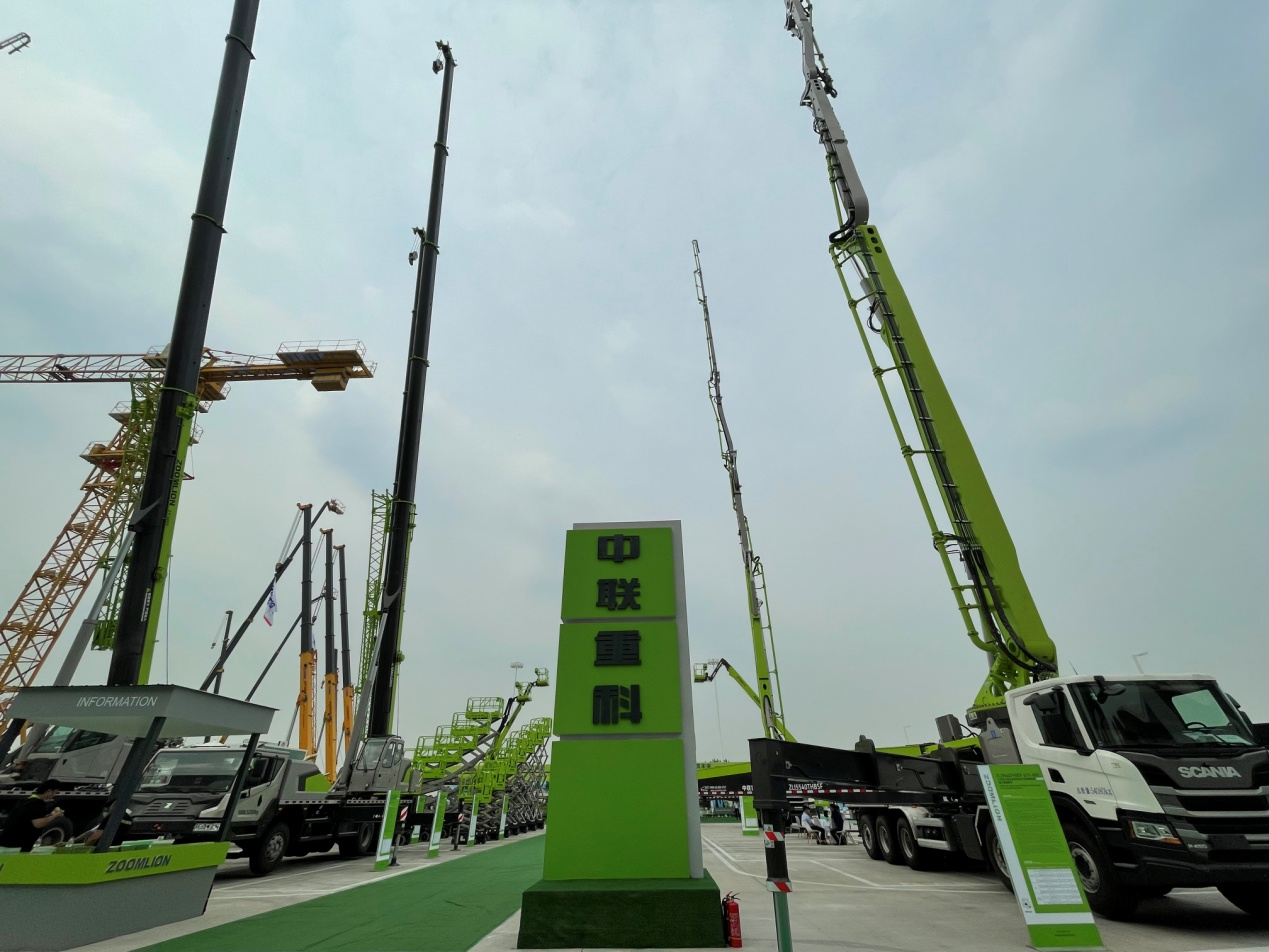 “津”彩上线！天津国家会展中心首展开幕 中联重科绿色装备助力绿色建筑