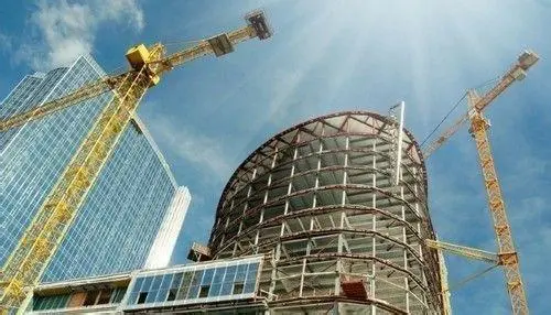住建部：7月1日起停止房企三、四级资质审批