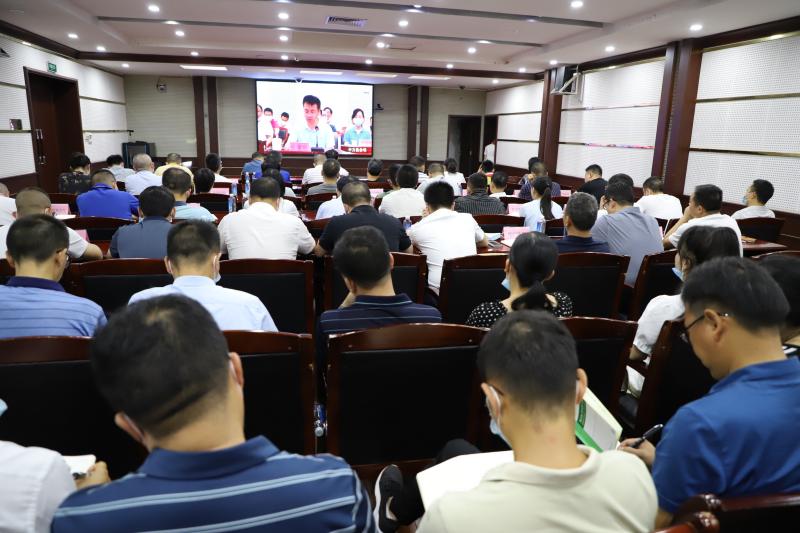 鹤城区召开学生防溺水工作会