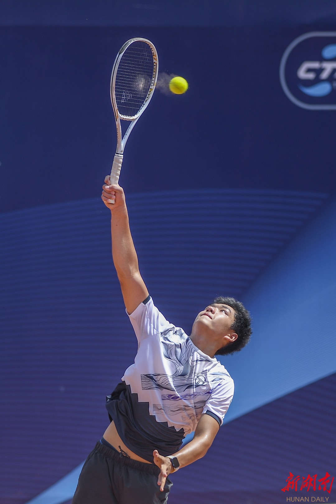 选手在比赛中。 湖南日报·新湖南客户端 辜鹏博 摄