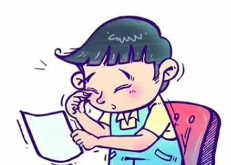 看视频、玩手游、网上冲浪，暑期警惕孩子患上干眼症