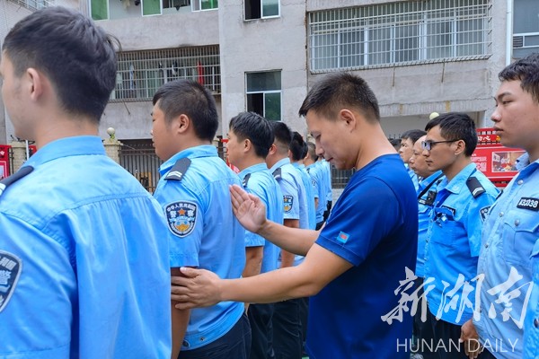 双牌交警开展技能大练兵活动
