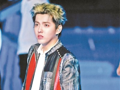 该治理的不只是“吴亦凡”们 还有那些以“凡”充“神”的人