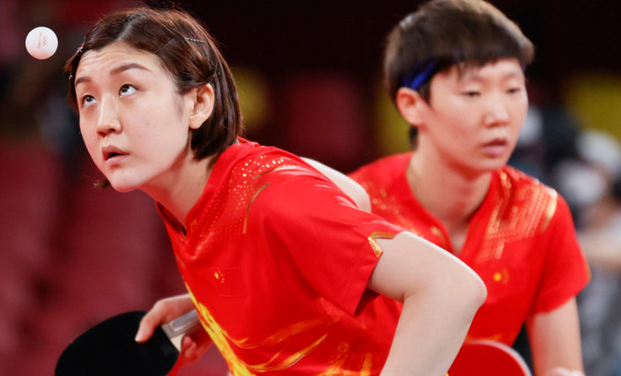 乒乓球女子团体1/4决赛中国3:0新加坡，成功晋级