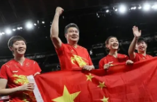国乒荣耀！这些瞬间太燃！