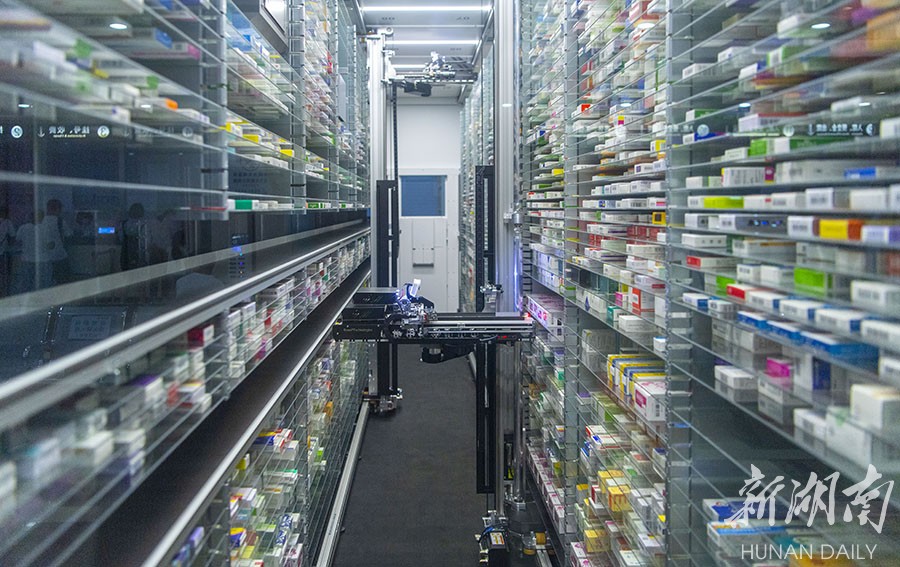 智慧药房上线最快配方只需8秒