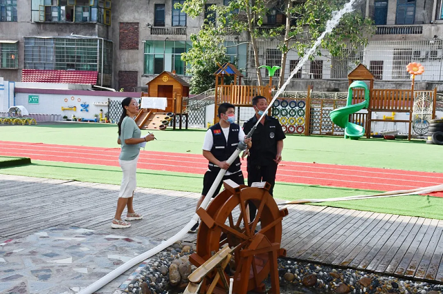 涟源：多方发力打造平安“开学季”