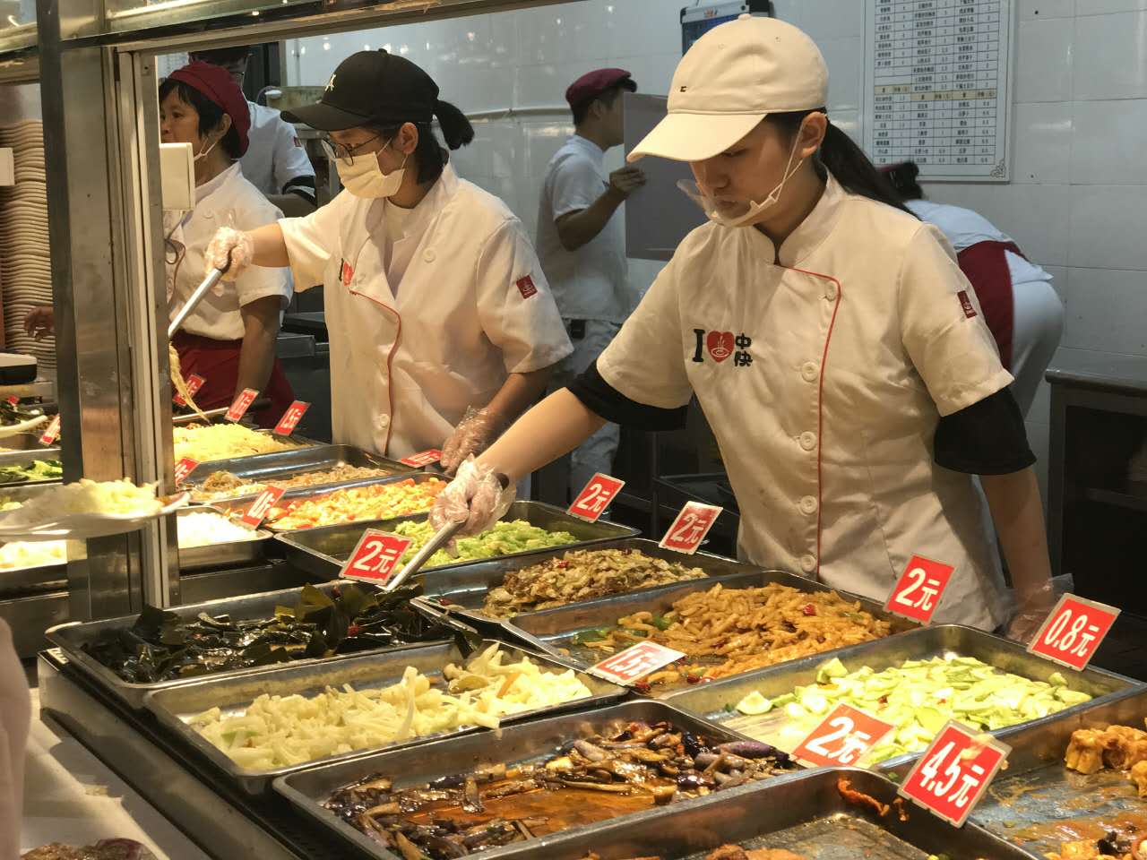 国家加强学校食堂卫生安全管理这些食物学校不得制售