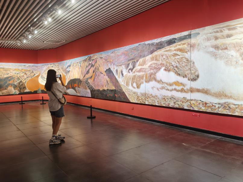 国庆“云游”黄河，162米巨幅油画长卷《黄河》亮相李自健美术馆