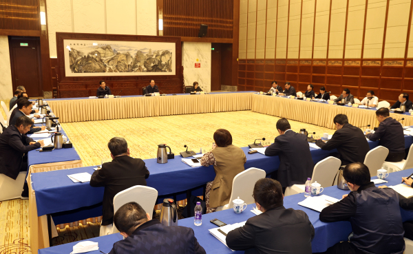 毛伟明：坚持人民至上安全第一 全力推进九项重点工程建设