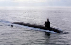 美英澳核潜艇交易威胁全球稳定（钟声）