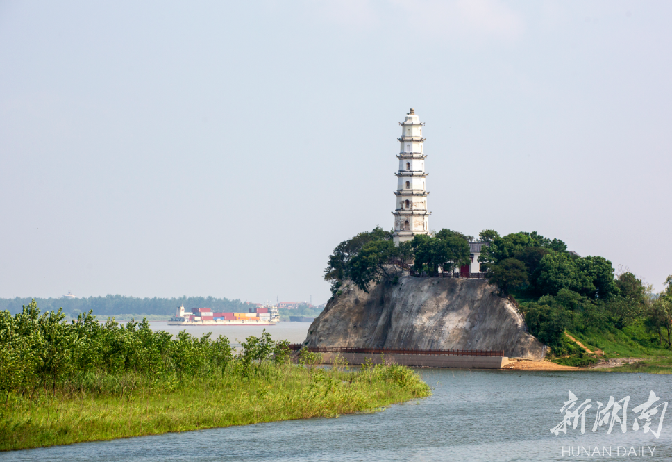 临湘塔美天下传临湘市守护好一江碧水观察之三