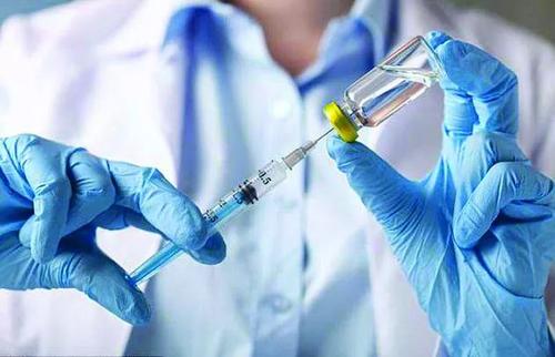 国家卫健委：老年人尽早接种新冠疫苗，能有效降低重症发生率和死亡率