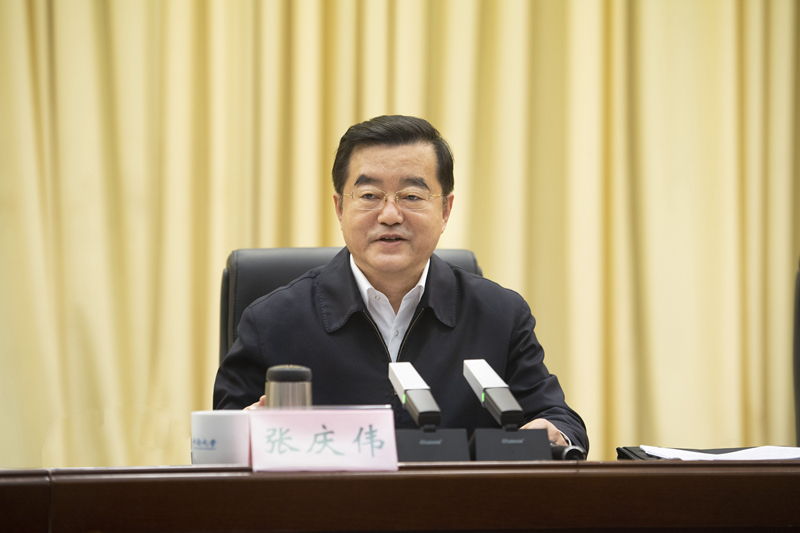 张庆伟在中南大学宣讲党的十九届六中全会精神