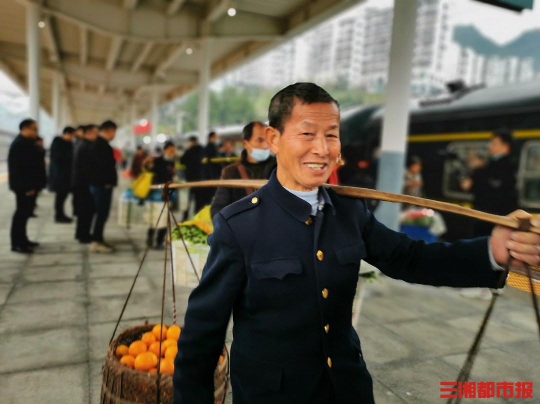 最低票價1元沿線村鎮領導兼站長公益慢火車成了鄉村振興新支點