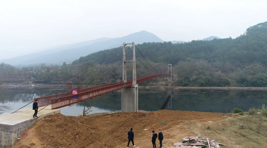 江华涔天河镇：溪江吊桥主体建设完成