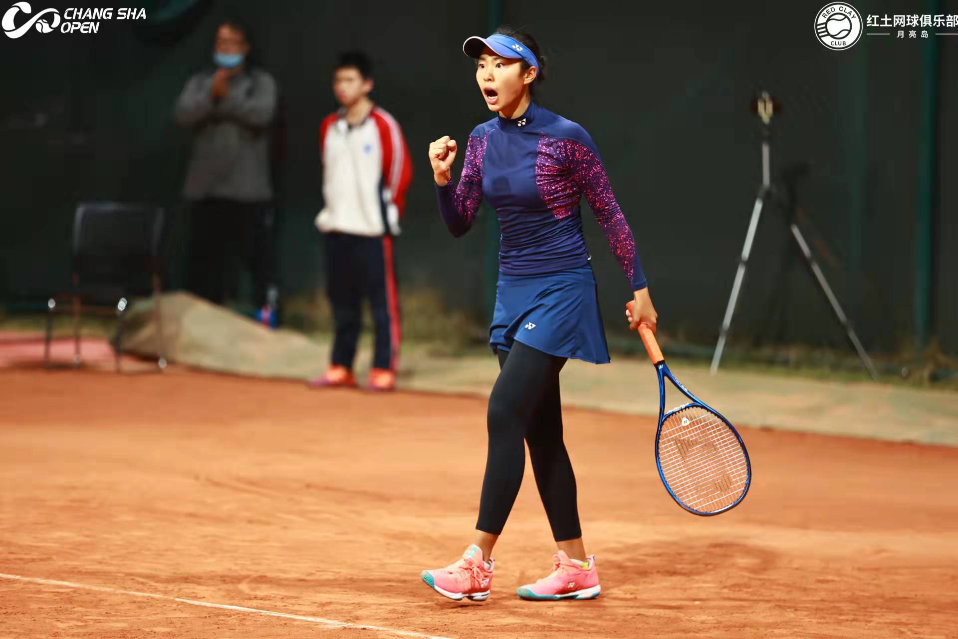 长沙刮起网坛青春小旋风  13岁小将张瑞恩捧起2021长网公开赛总决赛女单冠军
