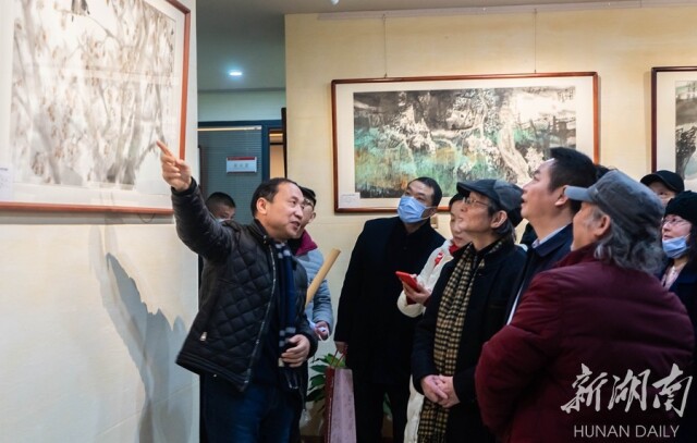 书画名家迎春邀请展长沙举行
