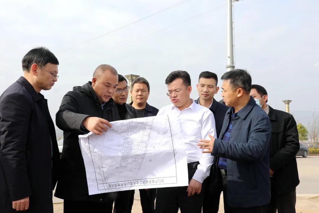 王洪灿开展盘活园区闲置低效土地专题调研