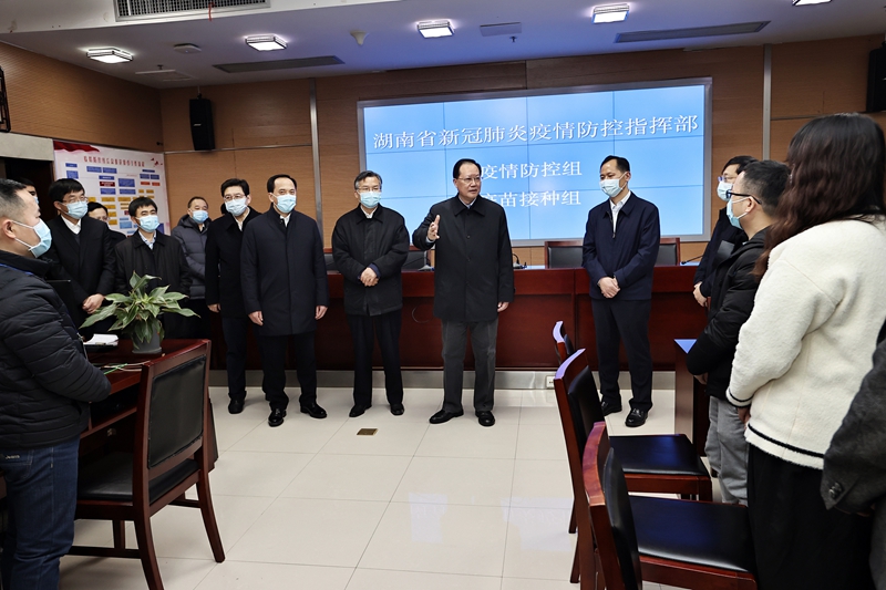 毛伟明检查疫情防控和春运安全：让群众安全返乡安稳过年安心团圆