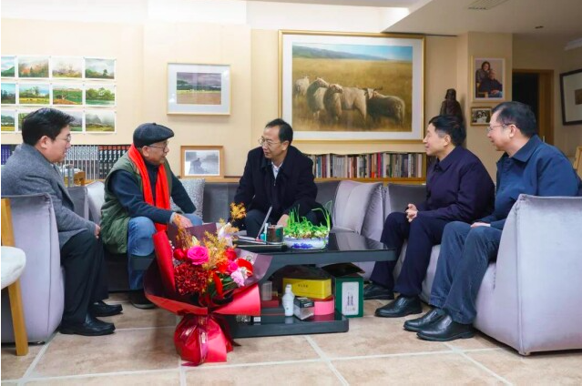 杨浩东看望艺术家代表
