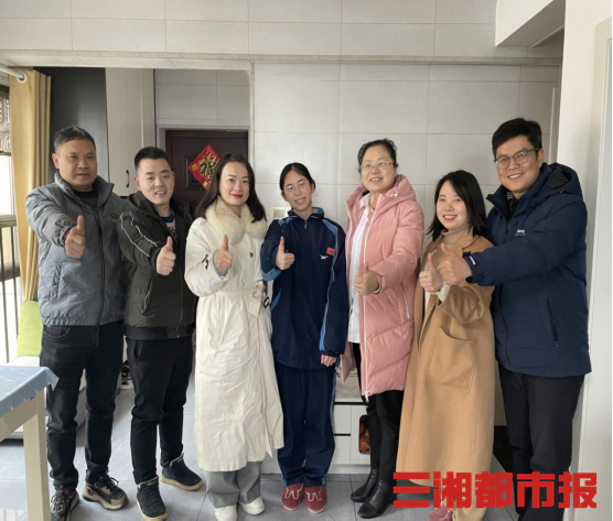 看长沙雅礼融城学校教师开学第一课-三湘都市报