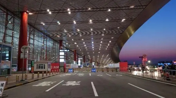 2月20日0时起，首都机场3号航站楼暂停开放