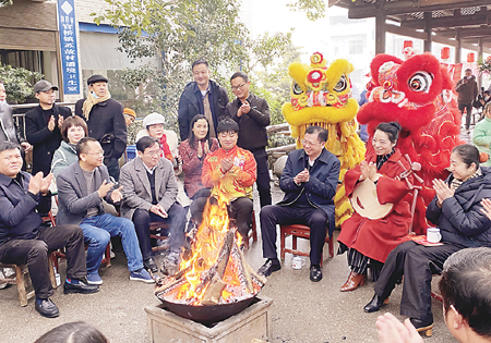 湖南省文联奏响文艺迎春歌