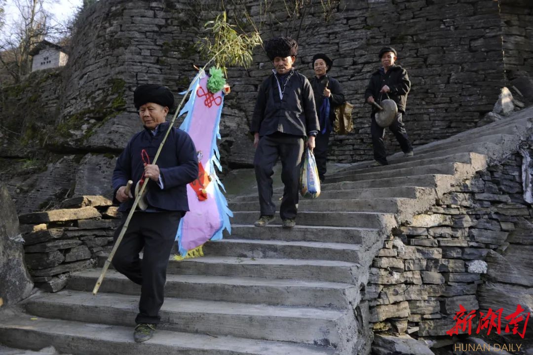 组图丨武吉海：我觅苗寨接龙