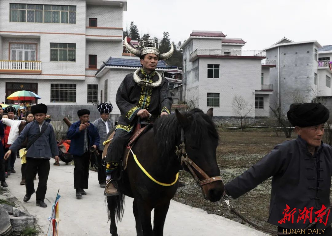 组图丨武吉海：我觅苗寨接龙