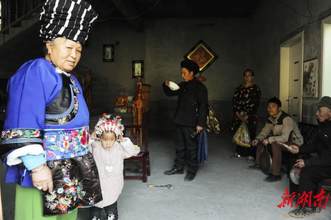 组图丨武吉海：我觅苗寨接龙