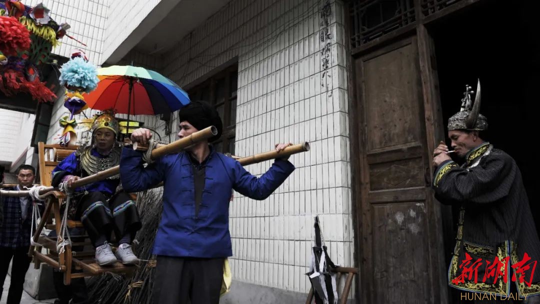组图丨武吉海：我觅苗寨接龙