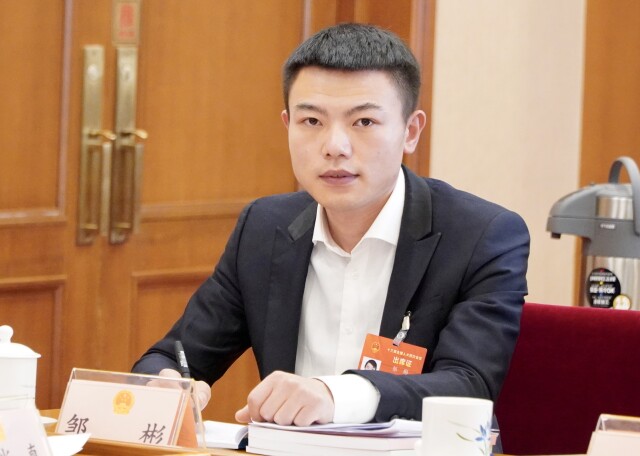 人民日报｜95后工匠邹彬：选择砌墙这份职业，就要做到最好