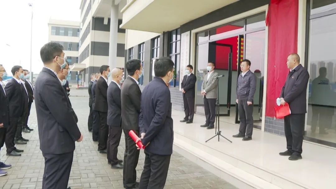 安仁县产业开发区党工委、管委会举行揭牌仪式