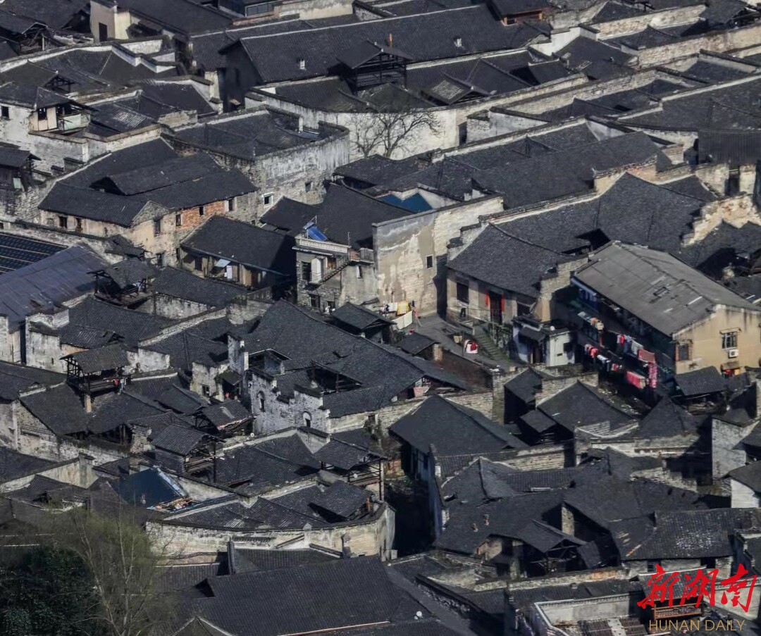 洪江古商城鳞次栉比的“窨子屋”