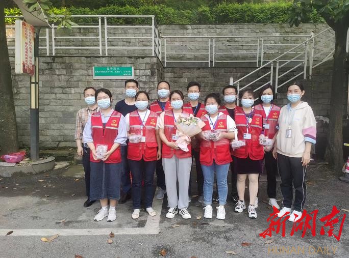 暖心!绥宁爱心企业为市区抗疫一线医护人员赠送新鲜果蔬