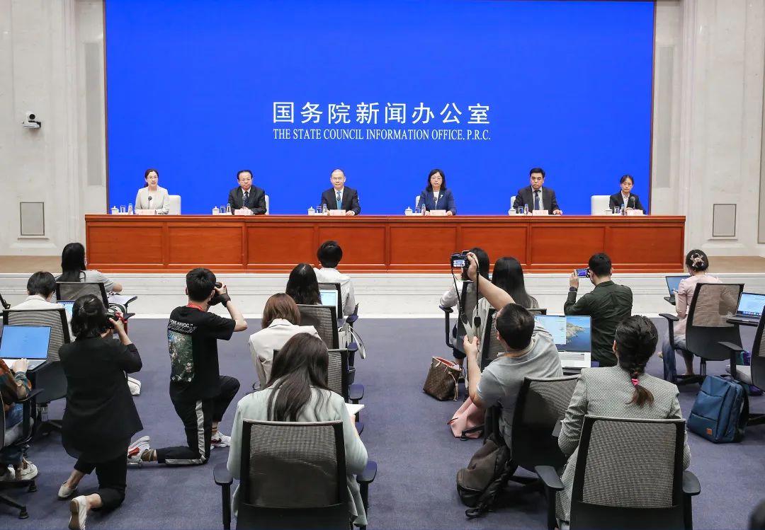 有了基本养老保险和企业年金，为什么还要出台个人养老金制度？来看权威回应！