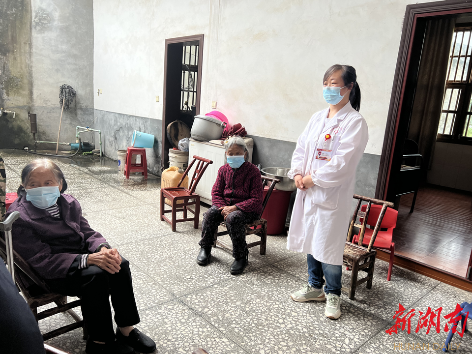 速度+温度！醴陵市全力推进老年人疫苗接种工作
