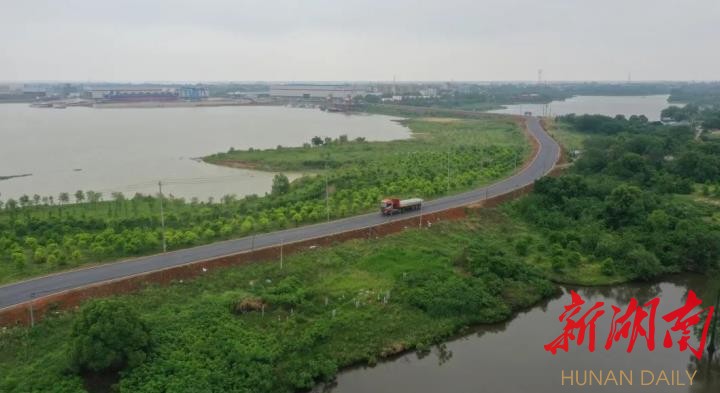  沅江市船舶制造特色小镇物流通道。