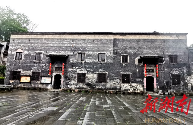 ▲洪江古商城景区塘冲的留园。