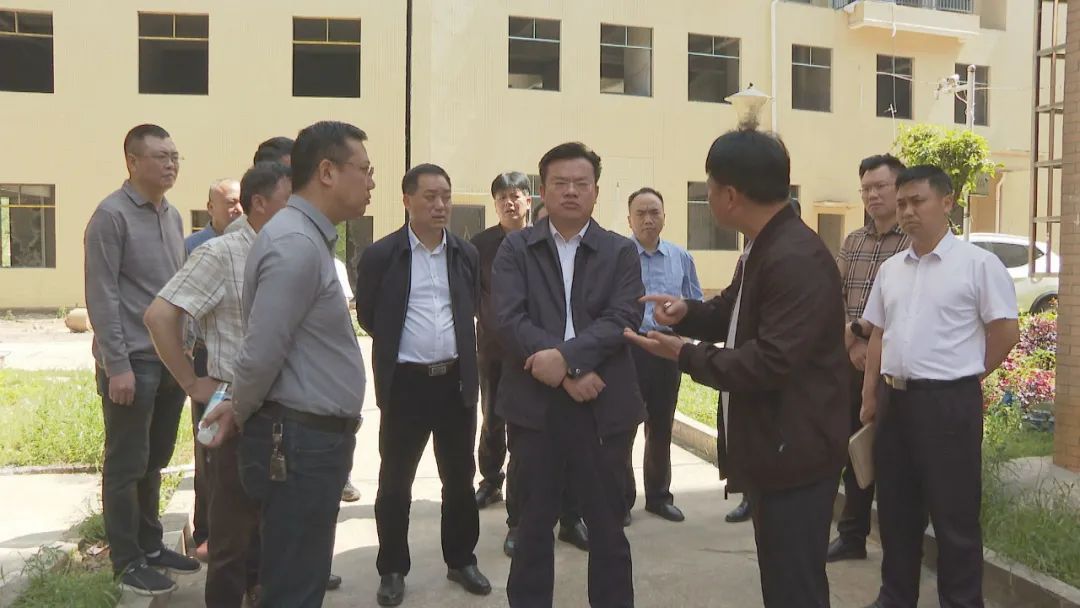 王洪灿带队督办危旧建筑整治及问题楼盘化解工作