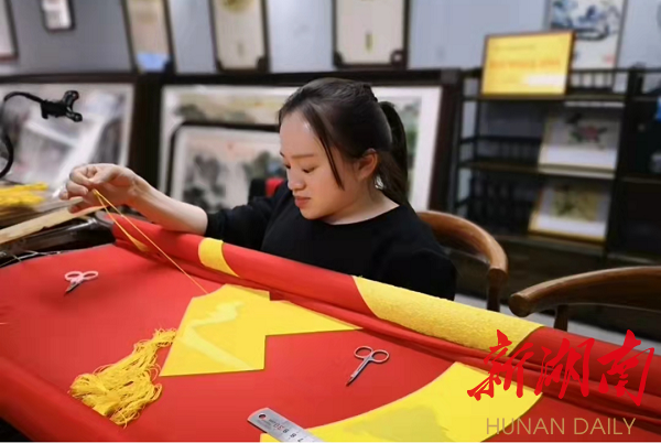 娄底:扶残助残显真情 细微之处见文明