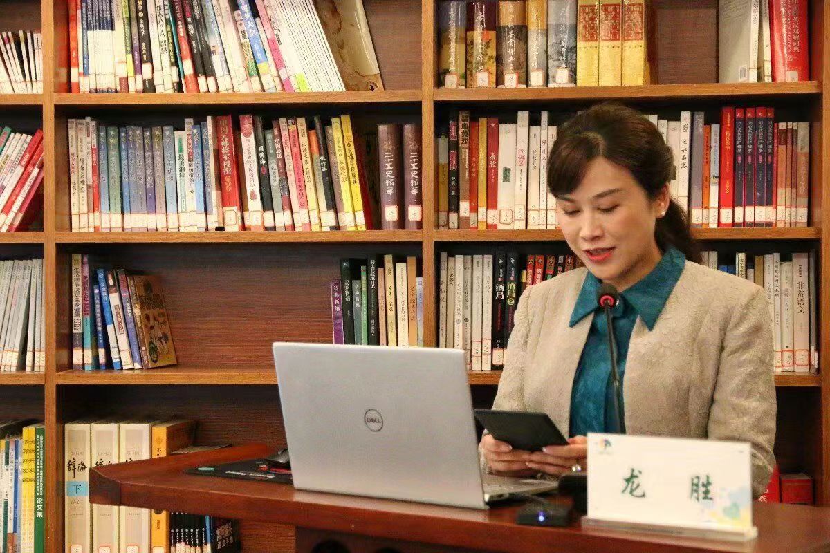 长沙市岳麓区博才小学校长龙胜的温馨致辞中拉开帷幕