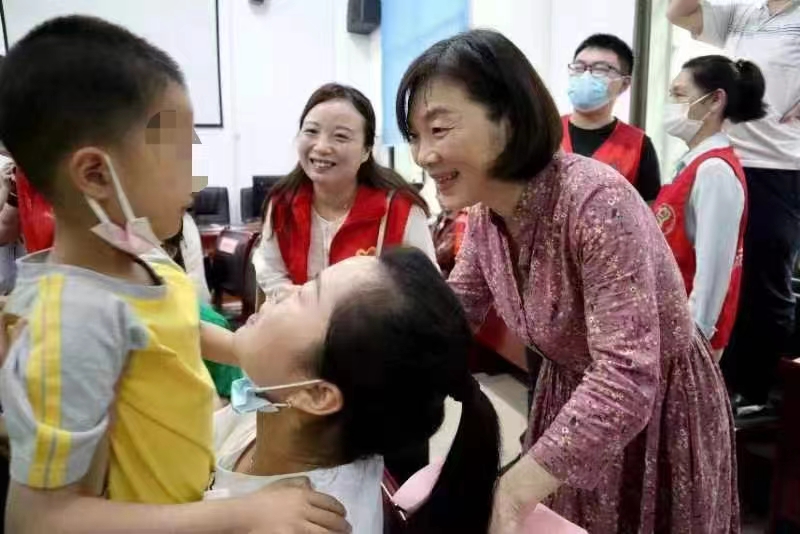 益阳：众人携手为残疾人送温暖