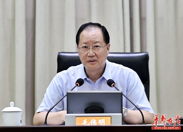 毛伟明：看方向看态势看后劲 抓关键抓主动抓落实 以新成效迎接党的二十大胜利召开
