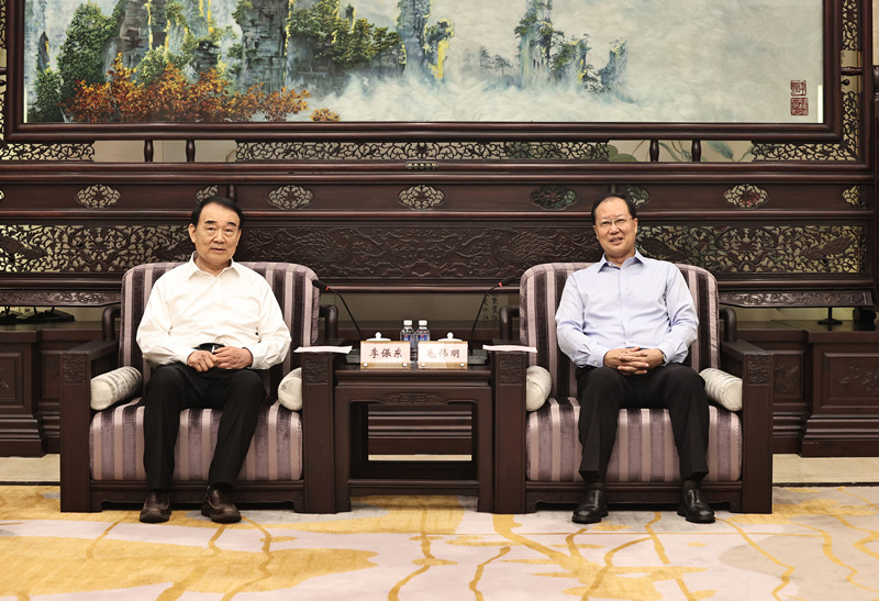 毛伟明与李保东一行座谈