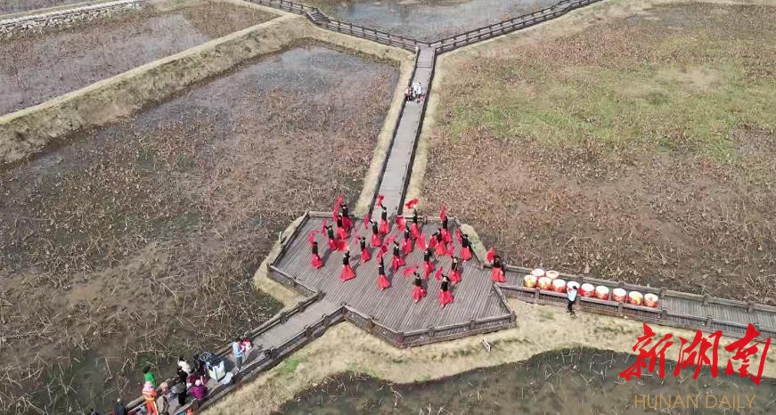 “多”与“少”里看文明——夜探益阳高新区清溪村乡风文明建设
