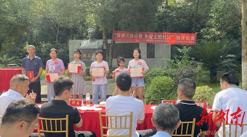 “多”与“少”里看文明——夜探益阳高新区清溪村乡风文明建设