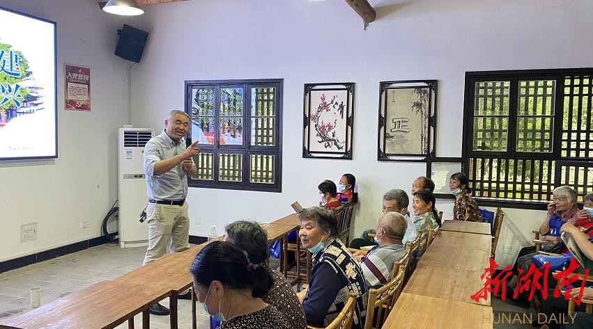 “多”与“少”里看文明——夜探益阳高新区清溪村乡风文明建设