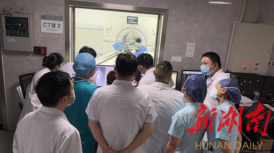 (CT室外,多学科专家守护) (CT室外,多学科专家守护)